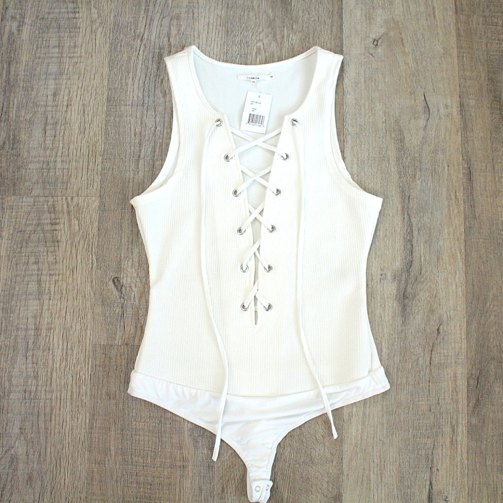 Revolve x Tularosa Sleeveless Ribbed Henley Bodysuit White XS